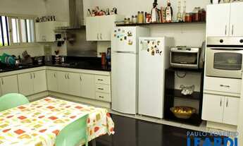 Imagem 6: CASA TÉRREA - GRANJA VIANA - SP