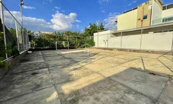 Imagem 7: Casa de condomínio para venda possui 311 metros quadrados com 4 quartos