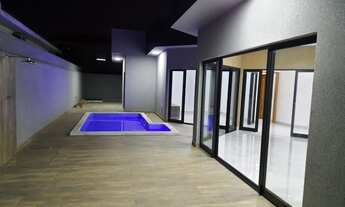 Imagem 6: Vende Casa em Condomínio 4 dormitórios, sendo 1 suíte e 3 tipo apartamentos, sala 3 ambien