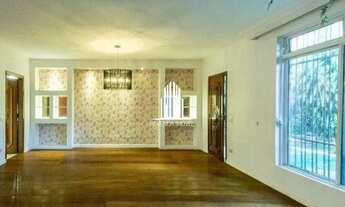 Imagem 4: Casa com 3 dormitórios, jardim, sala de TV, sala de estar, escritório, 5 banheiros sendo 1