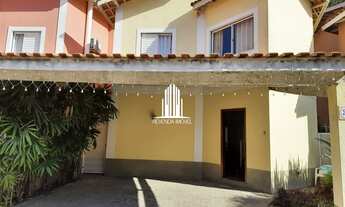 Imagem: Casa em Cotia com 4 quartos e 2 vagas de