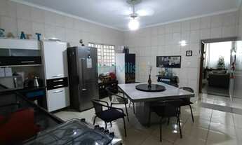 Imagem 2: Sobrado à venda - 3 dorms - 170 m² - Portal da Mantiqueira - Taubaté/SP