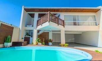 Imagem: Sobrado para venda com 6 quartos, Piscina