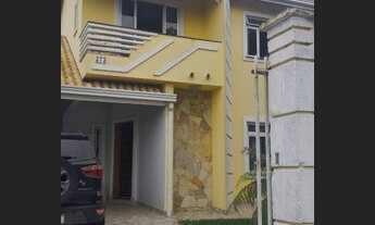 Imagem 3: Sobrado semi mobiliado 3 dormitórios, 3 vagas, no bairro Guatupê em São José dos Pinhais