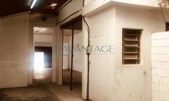 Imagem 3: Belíssimo Galpão à venda e para locação, 295m2, com vão livre de dois ambientes, dois banh