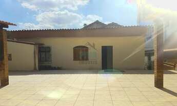 Imagem: Casa em excelente localização no bairro