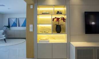 Imagem 7: Apartamento mobiliado de 182M2 em Moema com 3 suites e 4 vagas de garagem