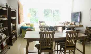 Imagem 7: Casa na melhor localização de São Paulo, com 6 quartos sendo 3 suítes e 4 vagas de garagem