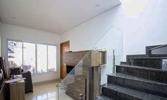 Imagem 2: JUNDIAÍ - Casa Padrão - JARDIM CARLOS GOMES