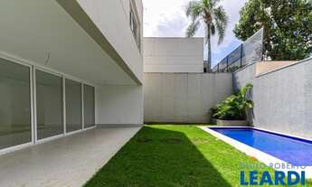 Imagem 4: CASA EM CONDOMÍNIO - GRANJA JULIETA - SP