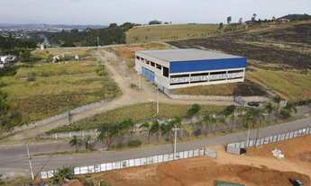 Imagem 2: Galpão industrial com 8.800m² de área total e 1.950m² de construção em ótima localização c
