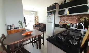 Imagem 3: Apartamento a venda com 2 quartos em Carianos - Florianópolis / SC