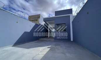 Imagem 2: Casa com excelente acabamento no Novo Jaraguá