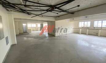 Imagem 2: Prédio comercial com 8 salas na Cidade Nova