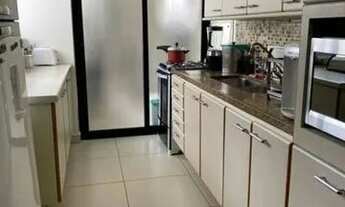 Imagem 6: Excelente apartamento de 170m² com uma ampla sala e varanda com uma linda vista