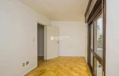 Imagem 4: Apartamento para aluguel possui 75 metros quadrados com 2 quartos em Menino Deus - Porto A