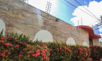 Imagem 3: Casa grande na região da Cohama/pinheiros, nascente, 3 suítes, 3 vagas