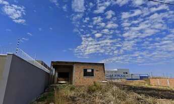 Imagem 2: Casa com terreno quitado perto do Shopping e Havan