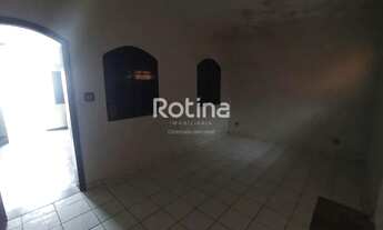 Imagem 4: Casa para aluguel, 4 quartos, 1 suíte, 4 vagas, Patrimônio - Uberlândia/MG