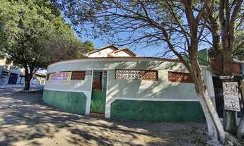 Imagem 2: Ótima casa Centro de Vila Nova de esquina, atende 2 famílias / Ac. carta