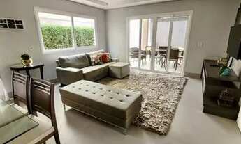 Imagem 2: Casa de condomínio para aluguel tem 285 metros quadrados com 3 quartos