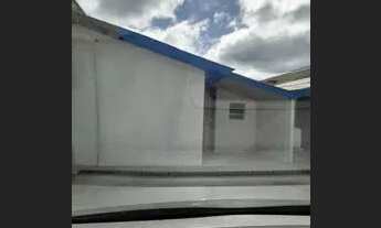 Imagem: Aluga se casa com 2 quartos em Colombo