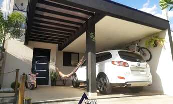 Imagem 3: Lar dos Sonhos: Sobrado em Condomínio com Área Gourmet e Suíte com Banheira