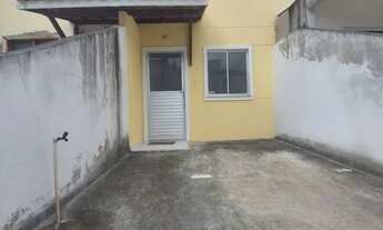 Imagem: Casa de 2/4 em Condomínio oportunidade