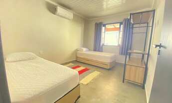 Imagem 6: Ubatuba, Centro- Belíssima casa com piscina, de 3 dormitórios para locação temporária!