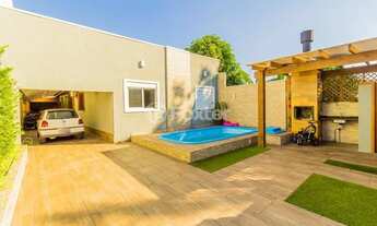 Imagem 2: Casa para venda possui 150 metros quadrados com 4 quartos em Sarandi - Porto Alegre - RS