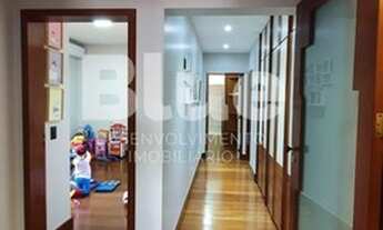 Imagem 5: Apartamento para Venda em Uberlândia, Fundinho, 4 dormitórios, 2 suítes, 5 banheiros, 2 va