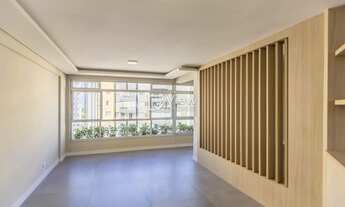 Imagem 2: Apartamento à Venda Reformado, Espaçoso e Pronto para Morar! Bigorrilho