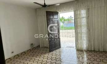 Imagem 3: Casa à venda no Cohapar em Guaratuba com 2 quartos e 244m2