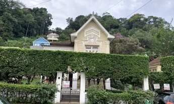 Imagem 2: Casa- Petrópolis, Centro