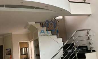 Imagem 2: Luxuosa Casa à Venda no Condomínio Monte Verde