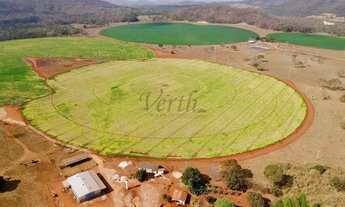 Imagem: Fazenda com pivô em Unaí em Minas Gerais