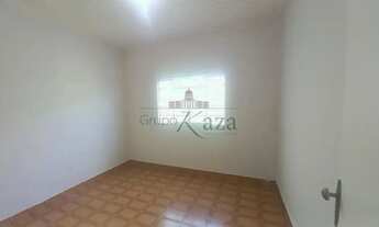 Imagem 7: Oportunidade - Casa Térrea - Monte Castelo - 4 Dormitórios - 148m²