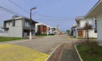 Imagem 6: Sobrado em Rua Dr. J. B. Bitencourt - Centro - Balneário Piçarras/SC