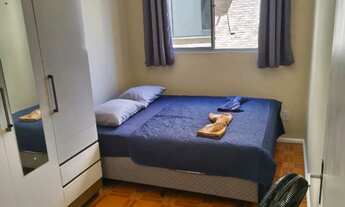 Imagem: Quarto privativo em apartamento na Trindade