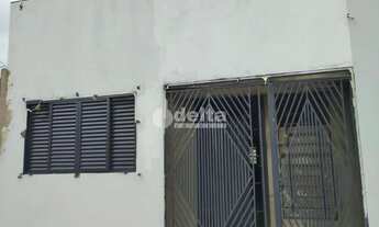 Imagem 3: Casa residencial com 3 quartos sendo 1 suíte, disponível para locação no bairro Marta Hele