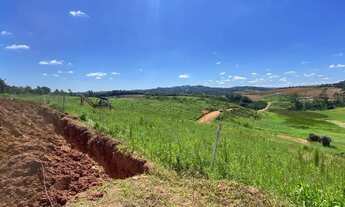 Imagem 2: Terreno em Igaratá: Local Tranquilo e Perfeito para Seu Novo Lar!