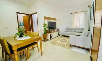 Imagem 2: Encantadora casa térrea em condomínio com belo quintal!!