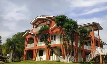 Imagem 4: LOCAÇÃO E VENDA- LINDA CHÁCARA PARA EVENTOS. COM CAMPO DE FUTEBOM PISCINA, UM TRIPLEX COM