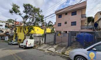 Imagem 2: Casa com 2 dorms para Alugar por R$ 1.270/mês - Jardim Novo Embu - Centro - Embu das Artes