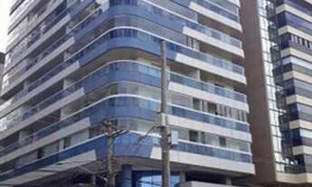 Imagem 2: 2 quartos na orla, suíte, 3 vagas, lazer, andar baixo, lateral, solda manhã vista pro mar