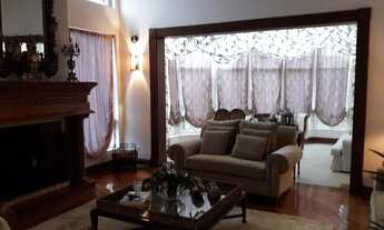 Imagem 4: Linda Casa com 5 dormitórios à venda - Alto Do Capivari - Campos do Jordão/SP