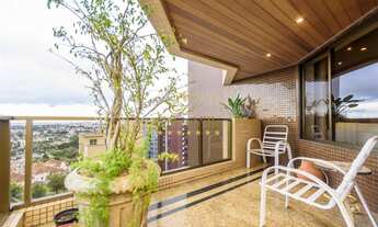 Imagem: Apartamento com vista da Serra do Mar à