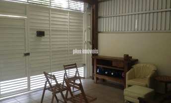 Imagem: Sobrado bem localizado em rua tranquila