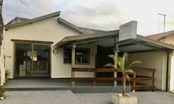 Imagem 2: Ponto comercial Casa com 4 dormitórios