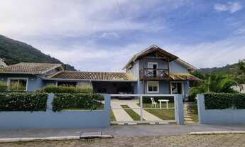 Imagem 2: Casa de condomínio para venda com 250 metros quadrados com 5 quartos